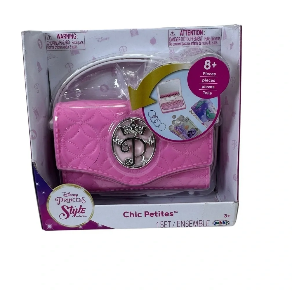 Disney.  Princess Style Chic Petites Set